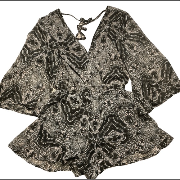 Band of Gypsies Dresses & Skirts - Band of Gypsies Boho Paisley Romper Size M